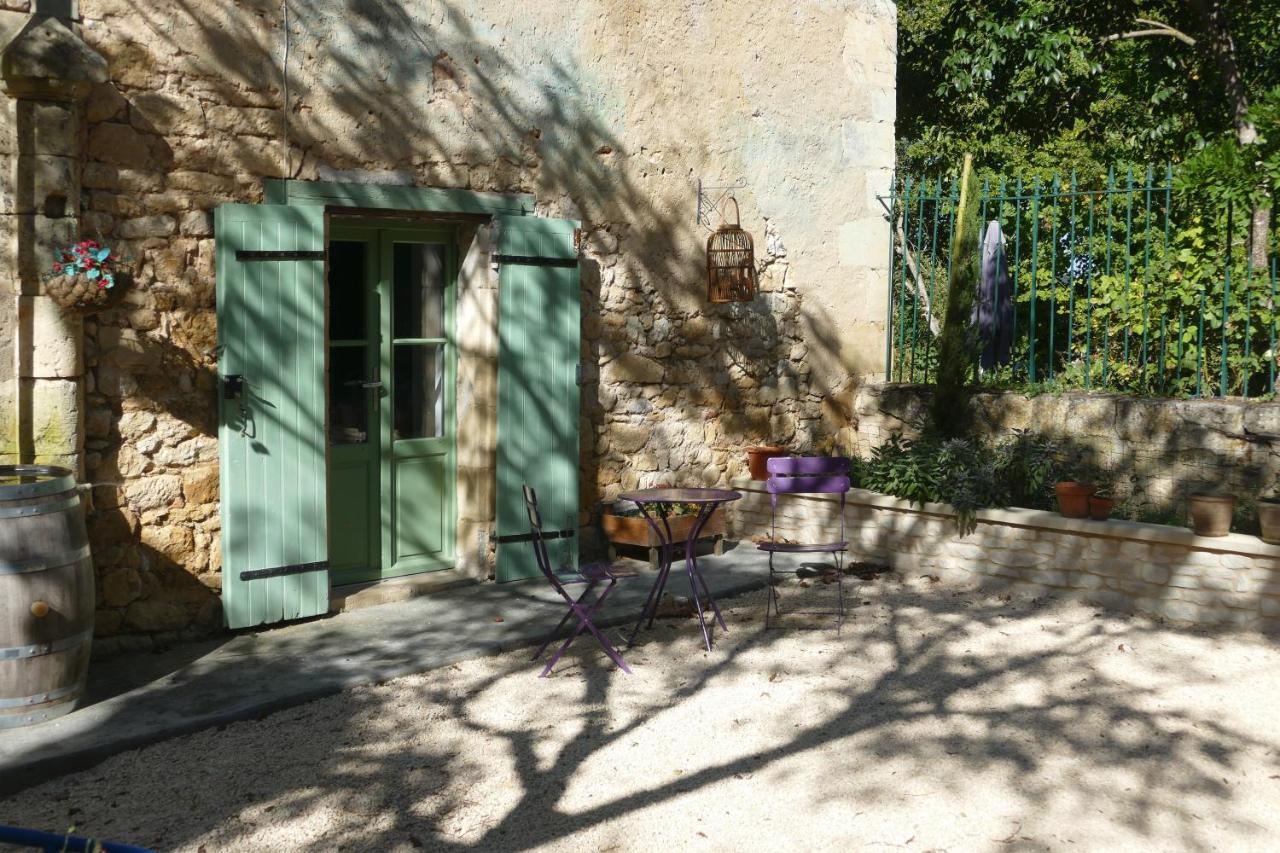 1 Rue Pasquet - 2 Double Rooms In The Main House Beaumont-du-Périgord المظهر الخارجي الصورة