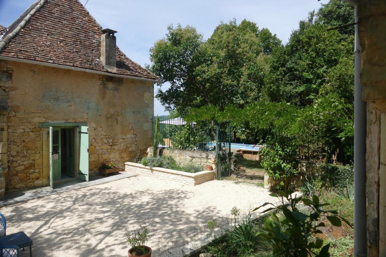 1 Rue Pasquet - 2 Double Rooms In The Main House Beaumont-du-Périgord المظهر الخارجي الصورة