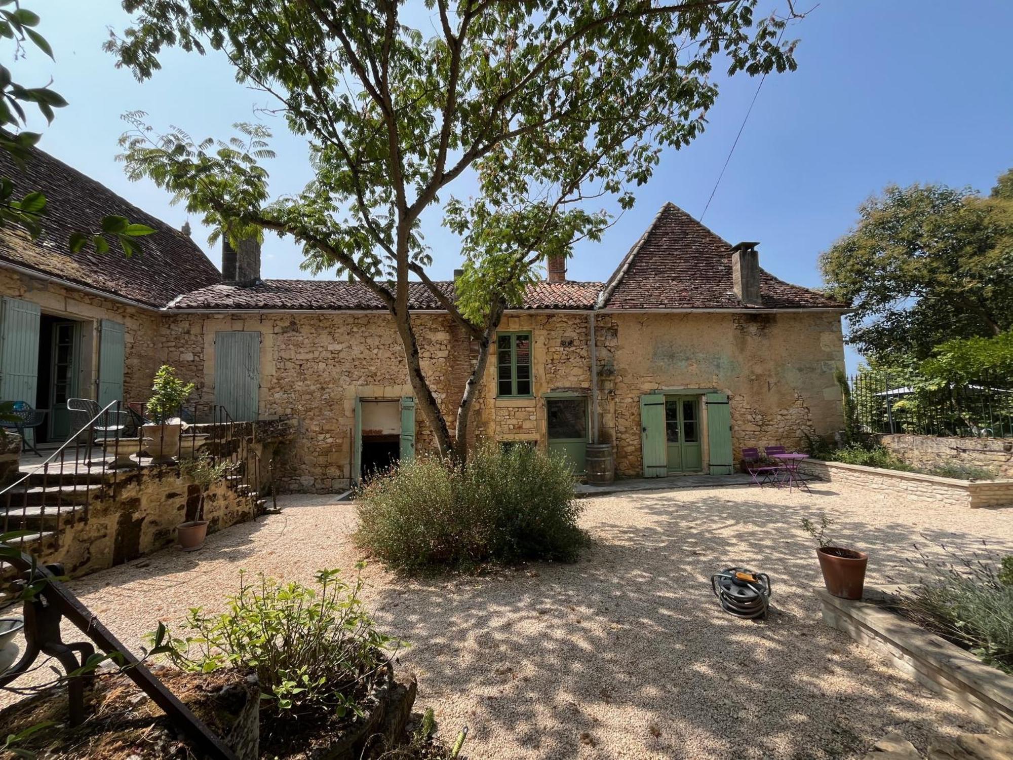1 Rue Pasquet - 2 Double Rooms In The Main House Beaumont-du-Périgord المظهر الخارجي الصورة